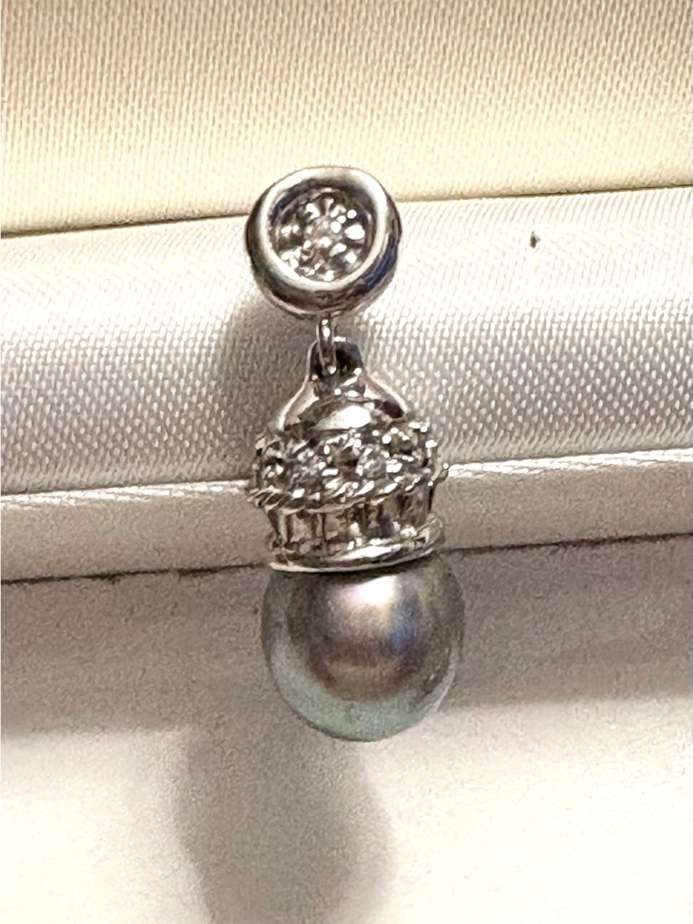 Vintage 14k White Gold Stamped Tahitian Pearl Diamond Accent Drop Earrings - Picture 2 of 5